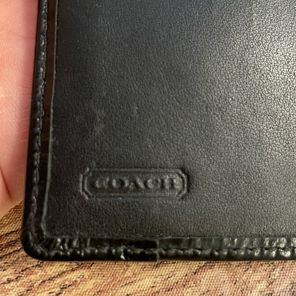 COACH - EUC snap/zippered wallet, charcoal grey monogram w/patent leather trim! - Picture 7 of 8